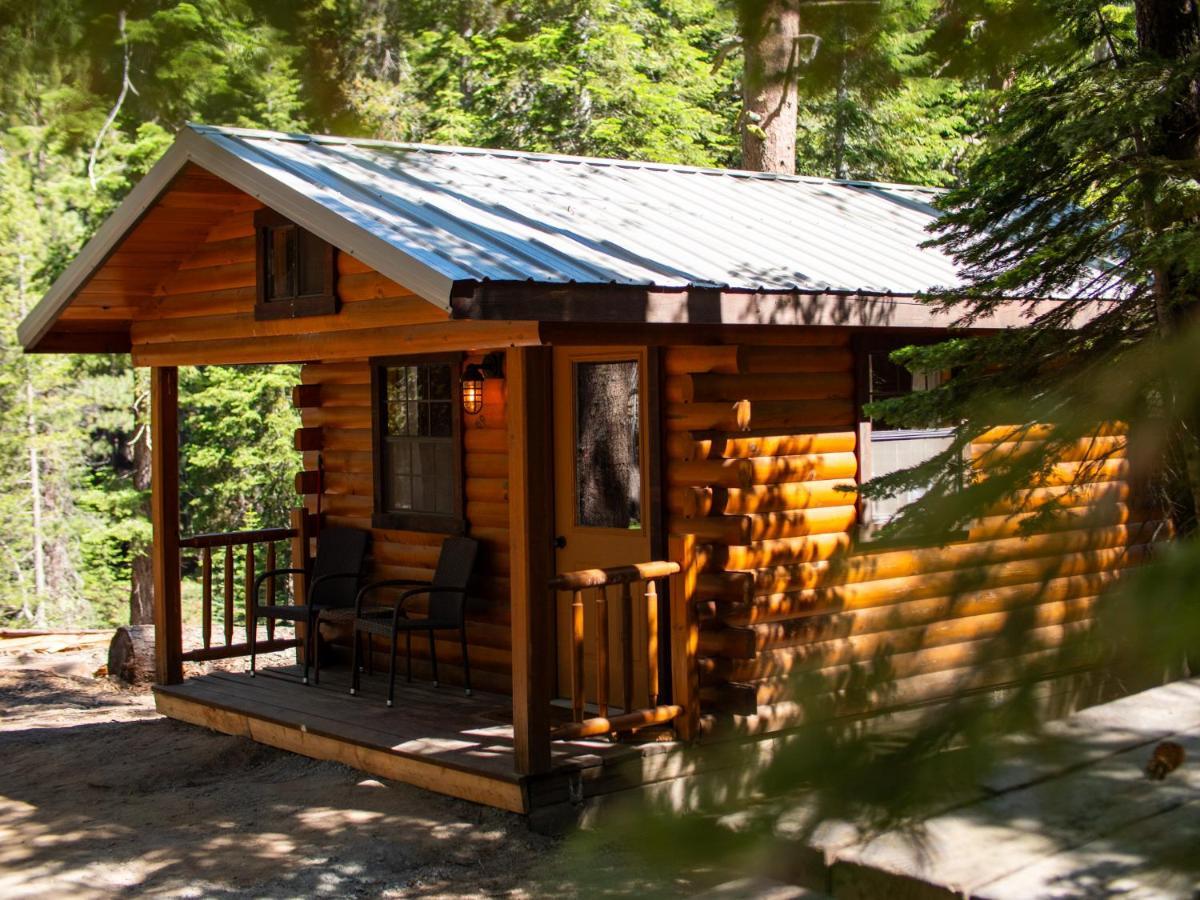 Lakeshore Resort Exterior photo