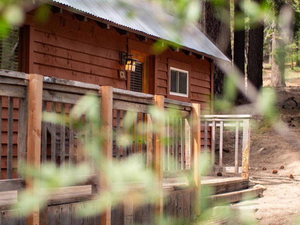 Lakeshore Resort Exterior photo